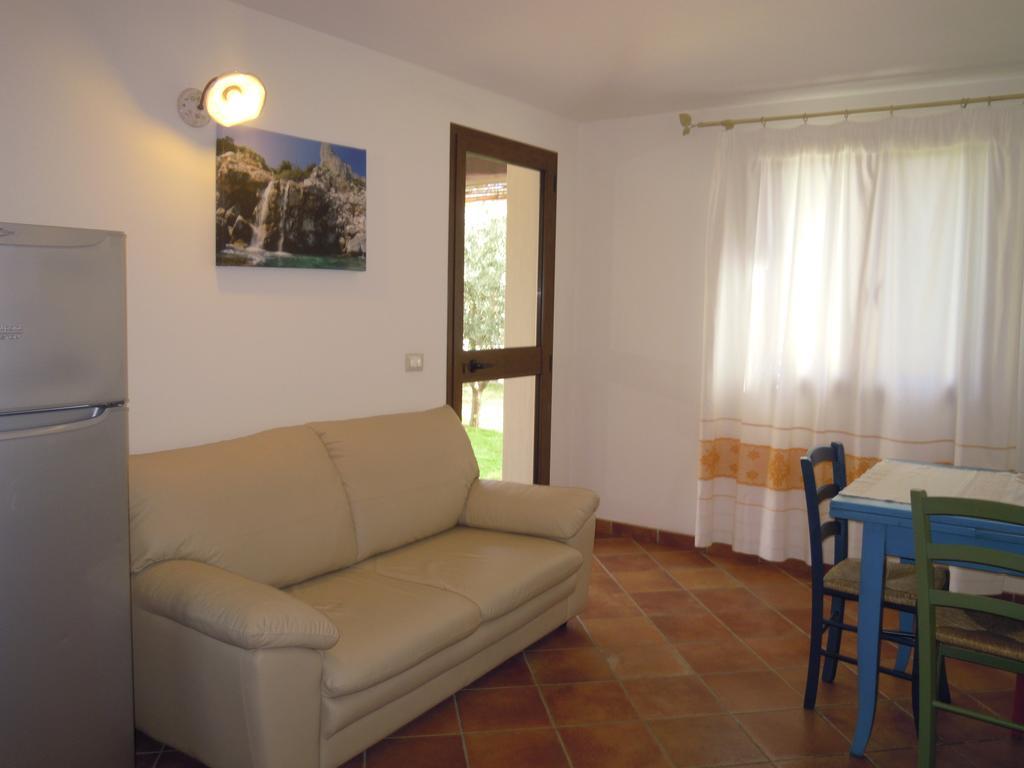 Oleandro Apartment Lotzorai Phòng bức ảnh