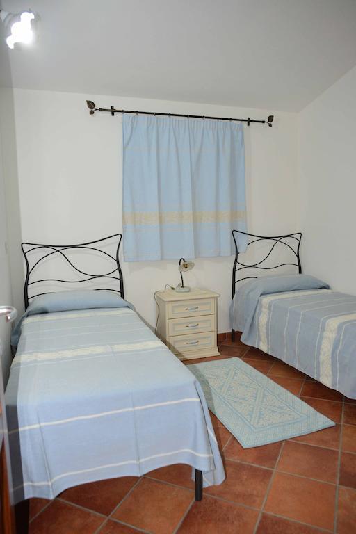 Oleandro Apartment Lotzorai Phòng bức ảnh